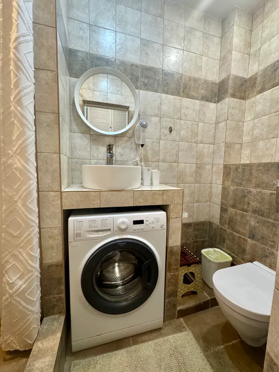 Просторные апартаменты с 2 спальнями в центре