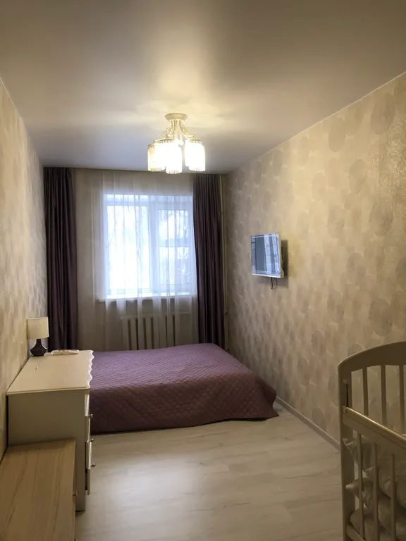 Квартира с 2 отдельными спальнями и кухней-гостиной, рядом с Елкой