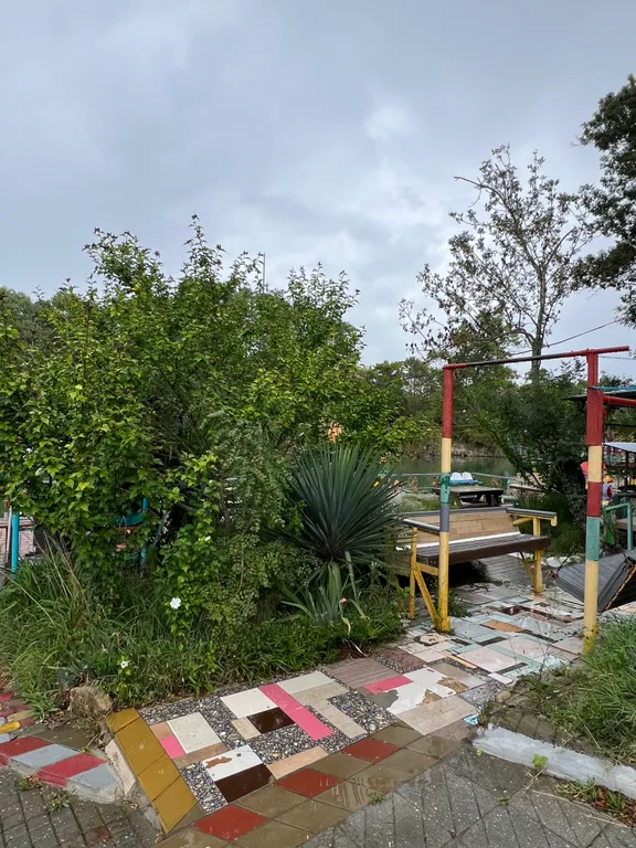 Коттедж с тихой территорией