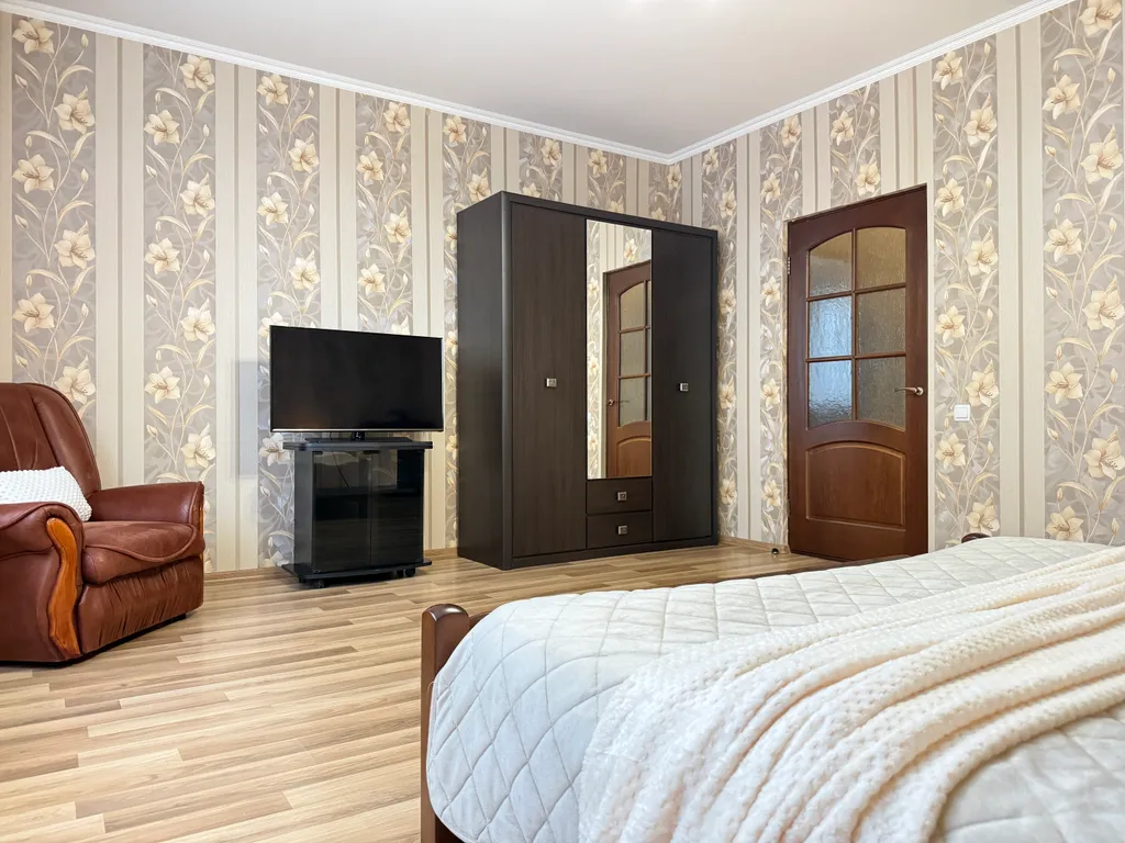 Рядом с пляжем Парк Победы