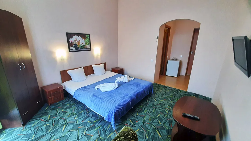 Однокомнатный номер на двоих с балконом - с трёхразовым питанием