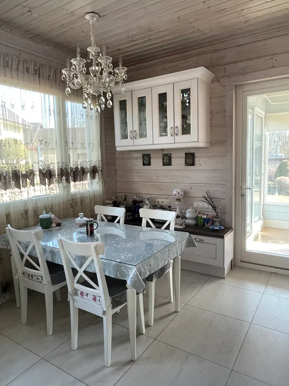 Уютный и комфортный деревянный дом