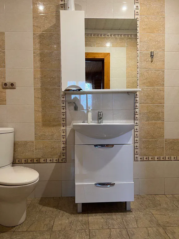 Дом с баней и бассейном