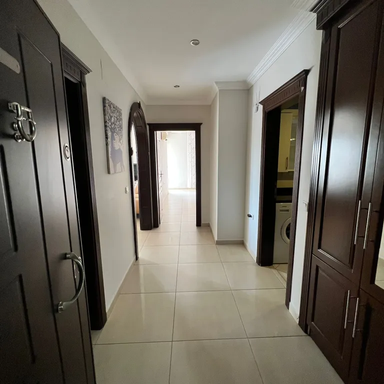 Большая квартира рядом с морем