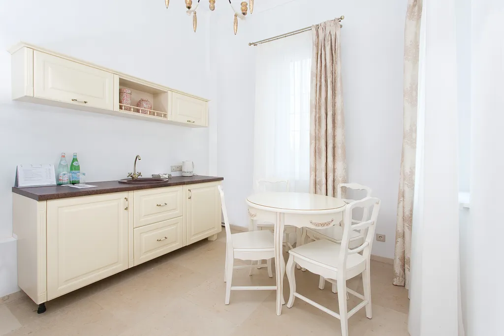 4-комнатная Квартира