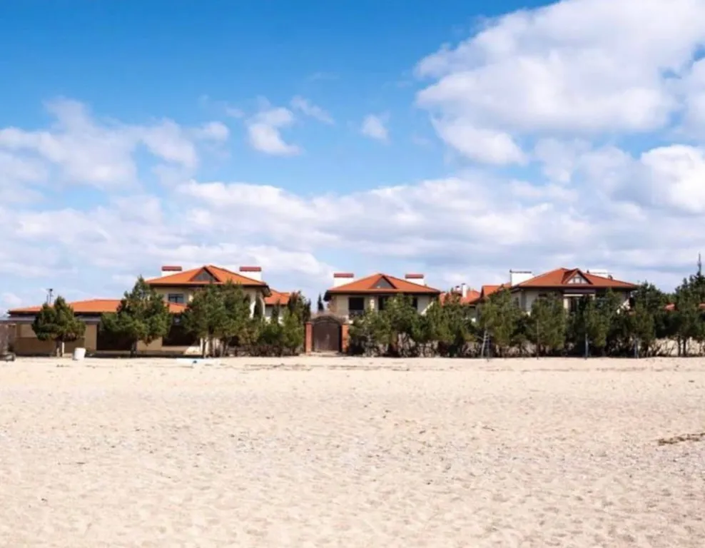 Апартаменты на первой линии Севастополь (Любимовка)