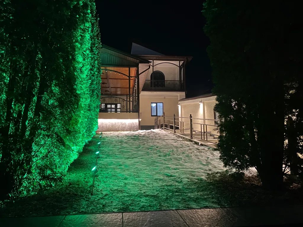 Просторный дом в районе центра