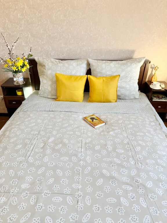 Уютная двухкомнатная квартира рядом с Крещенским парком