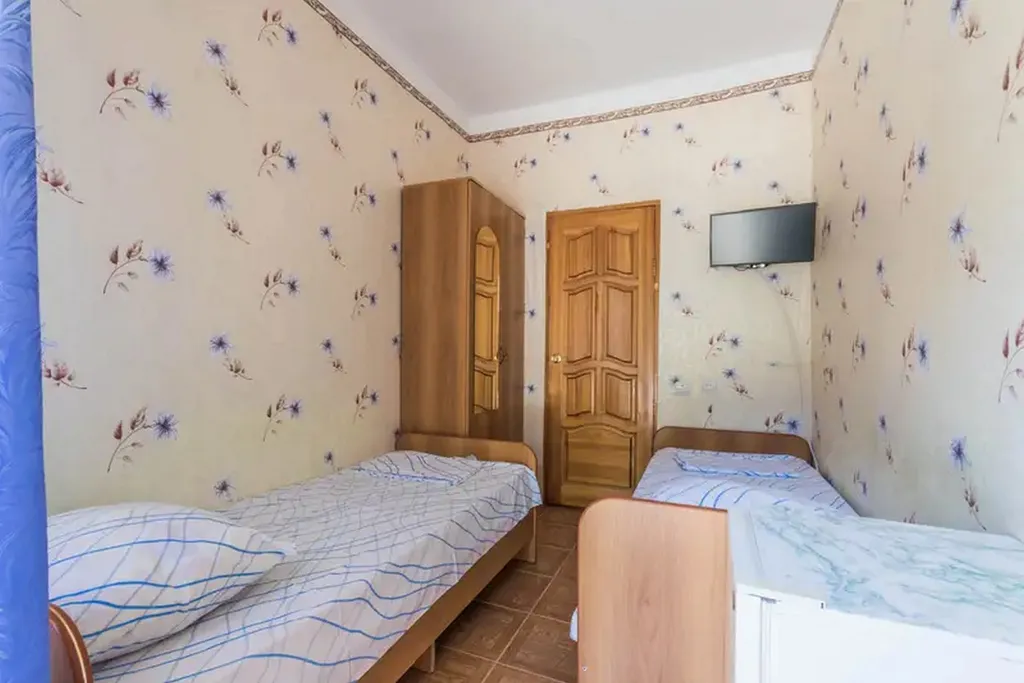 Квартира Комната — аренда посуточно в Лоо