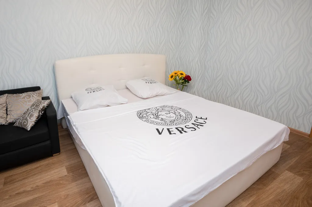 Апартаменты в центре Северо-западного района города около гостиницы Виктория