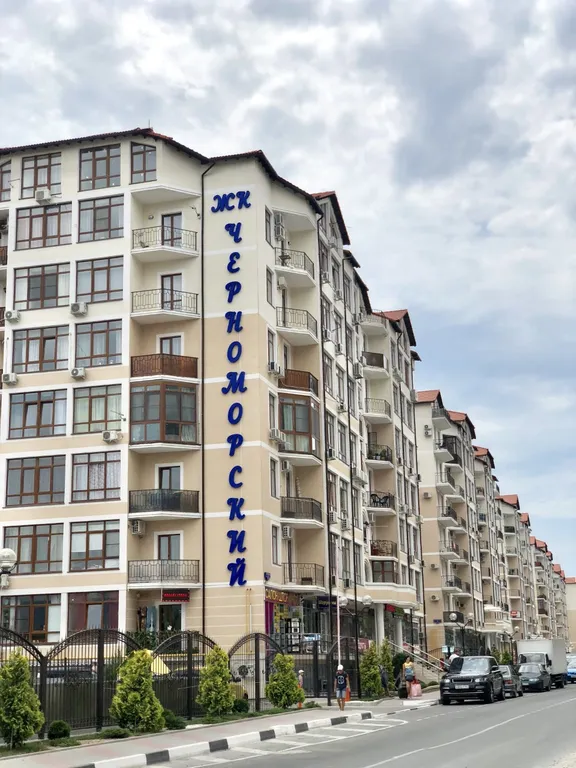 Квартира Квартира Дизайнерская прелестная евродвушка на берегу моря — Геленджик