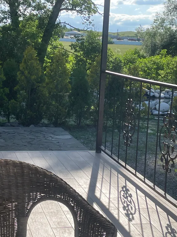 Коттедж Уютный дом с видом на озеро — Винсады