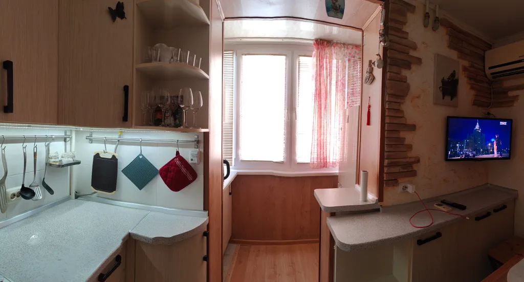 Просторная уютная 2-комнатная квартира с ремонтом в спальном районе