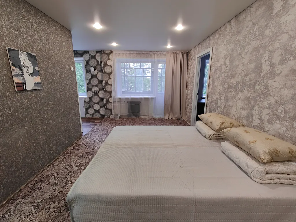 Уютная двухкомнатная квартира в спальном районе