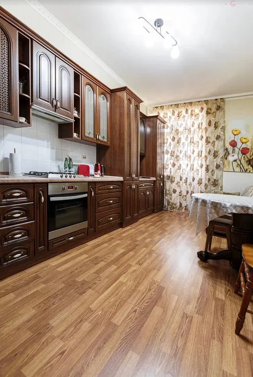 Большая квартира в шаговой доступности от Питьевой галереи и Парка