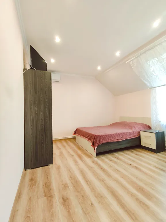 7-комнатный Дом