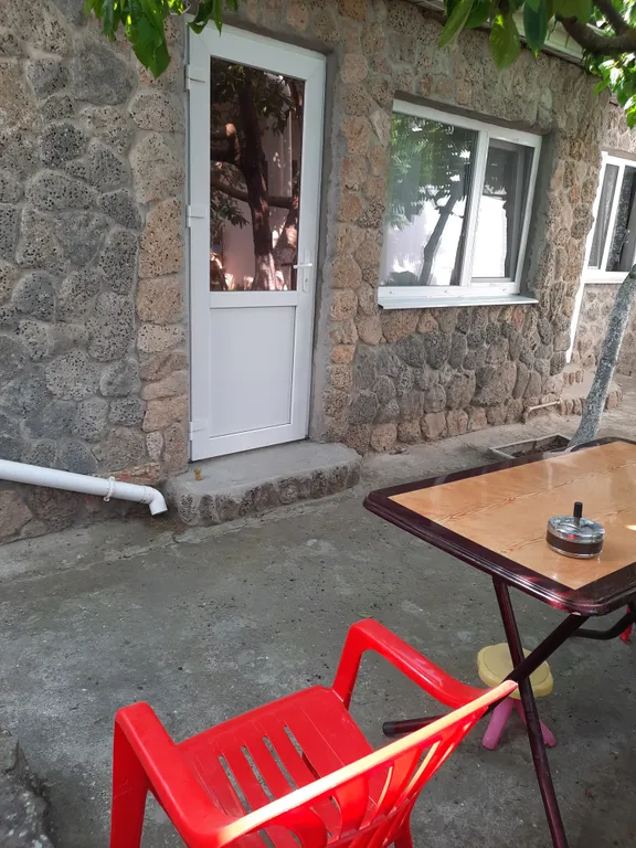 Счастливый дворик