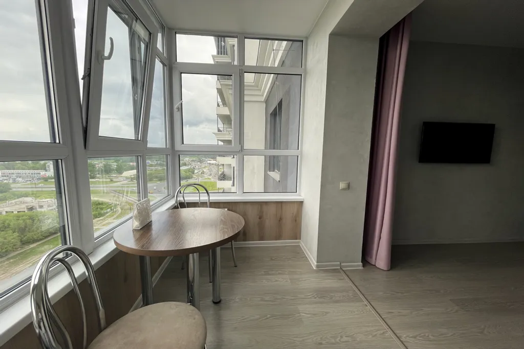 Студия рядом с ТЦ Европа