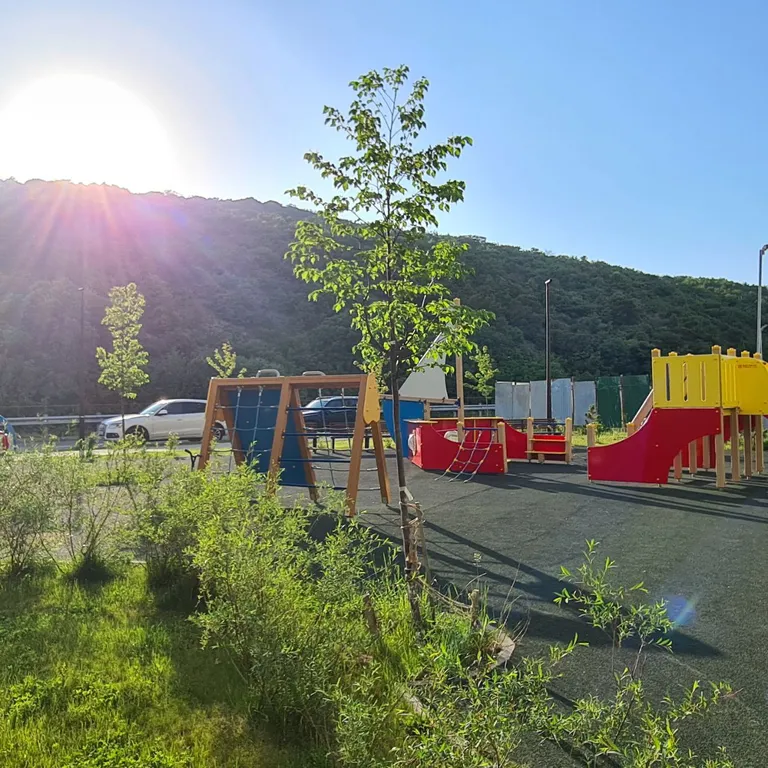 Квартира Уютная евро однушка с видом на бассейн — Варваровка