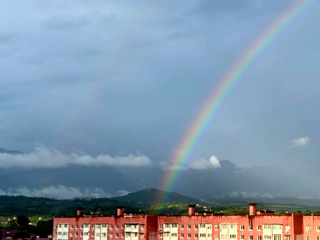 Семейная квартира с видом на горы