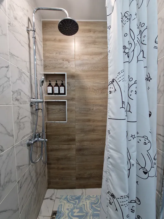 Уютная, светлая студия у станции