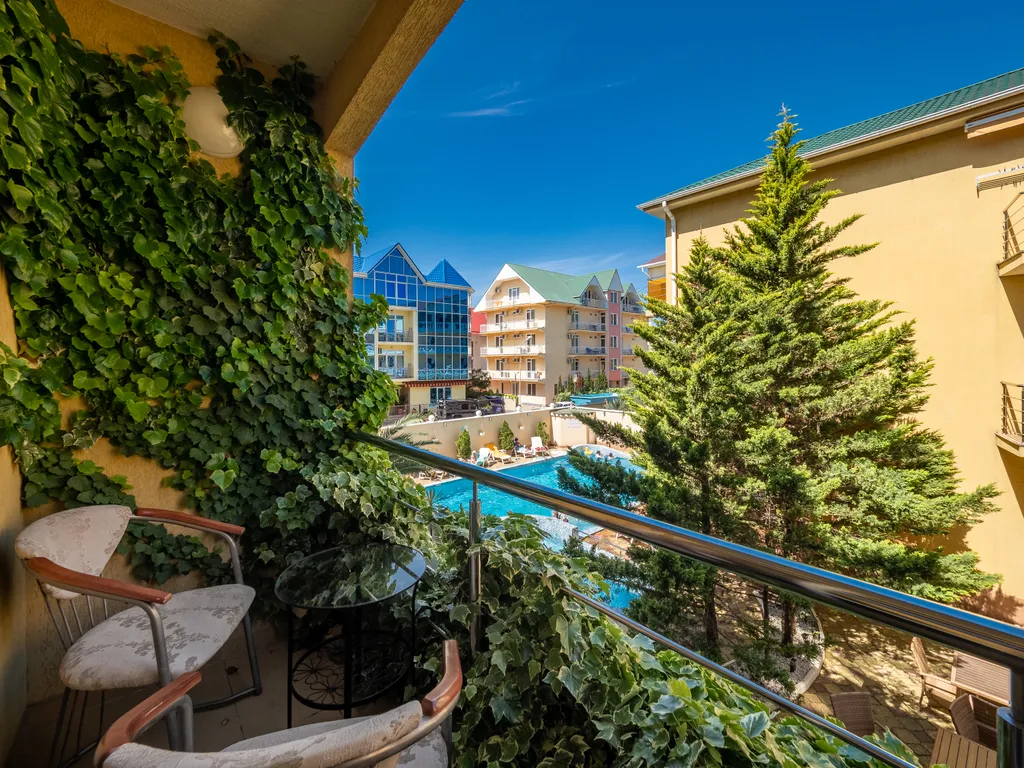 Квартира Квартира Студия у моря с теплым бассейном — Сириус