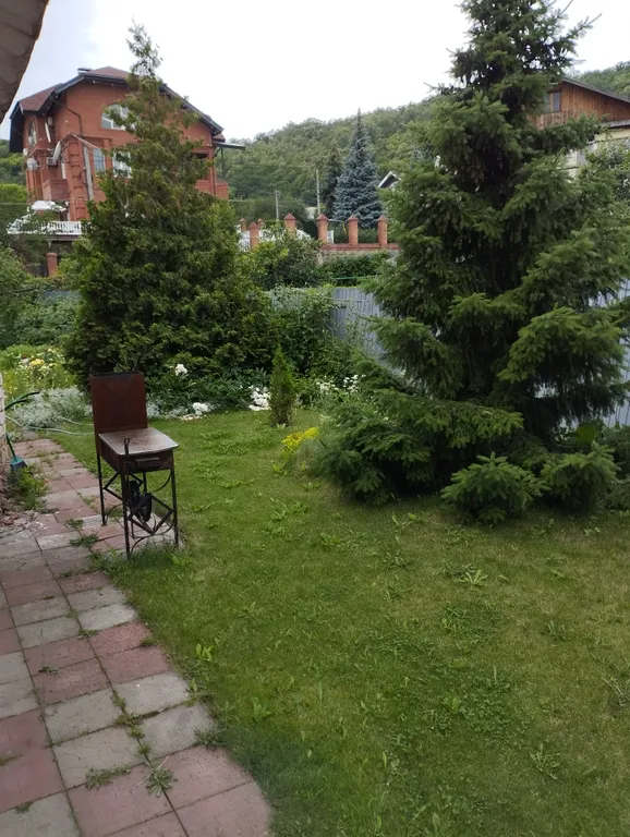 Номер с видом на сад и Жигулёвские горы