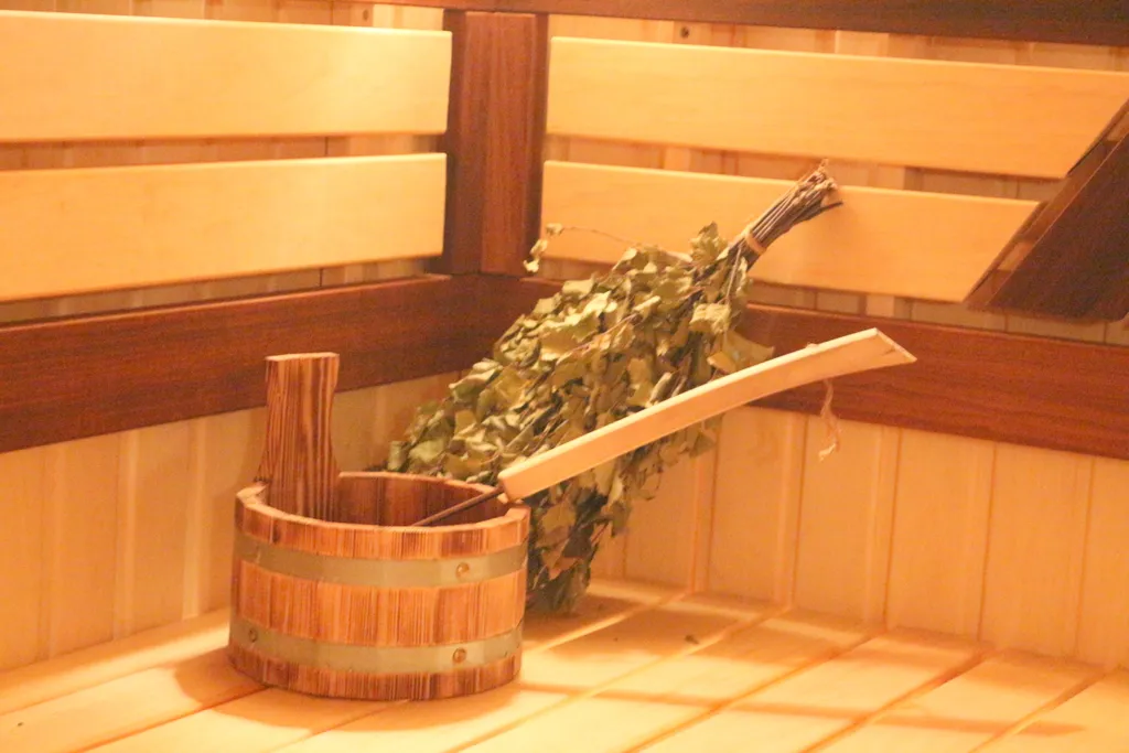 Коттедж Дом-баня с бассейном — Чална