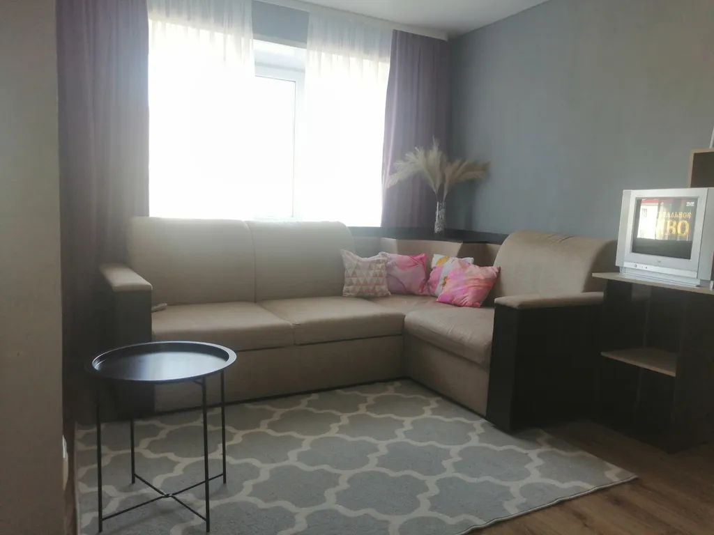 Уютная квартира в центре города — аренда посуточно в Ишим