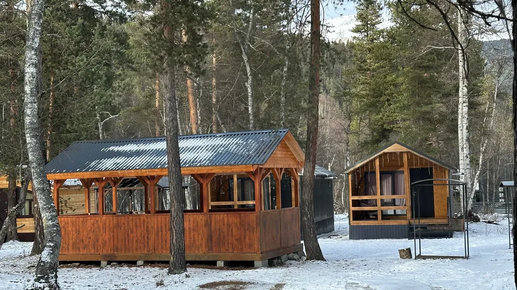 Коттедж для всей компании с видом на горы