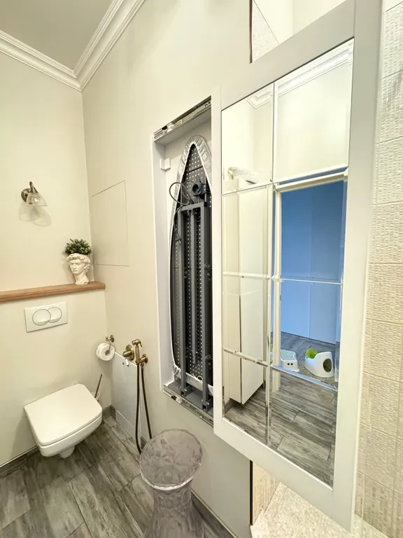 Курортная квартира с питерской атмосферой-лес, озеро, Москва.