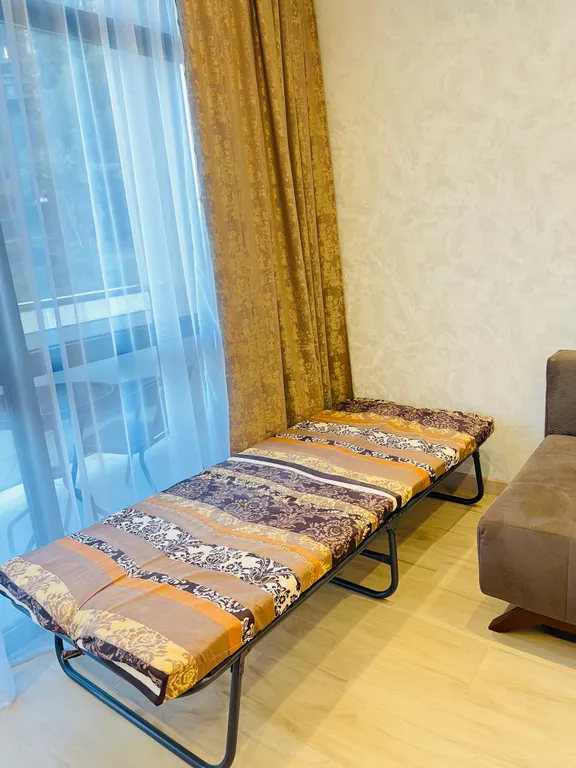 Студия на 5 человек с балконом и кухней