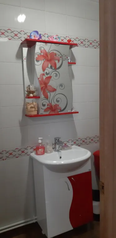 Часть дома рядом с озером