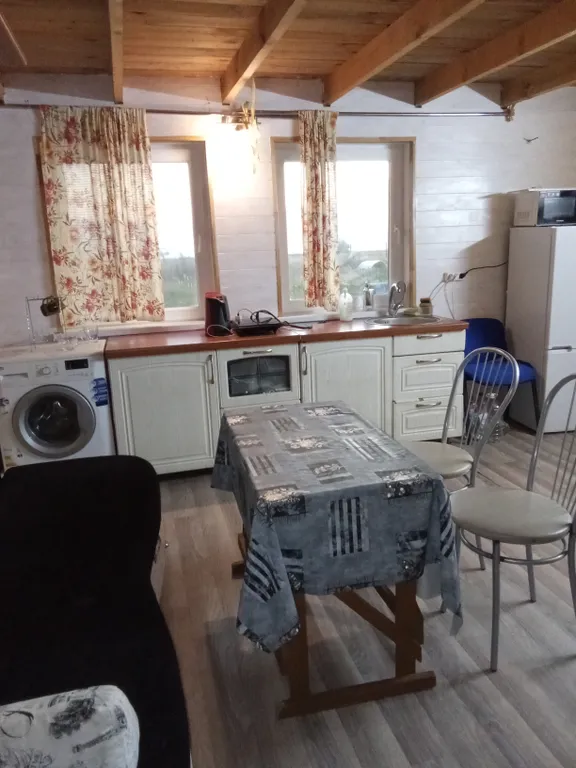 Дом с баней на дровах и видом на реку