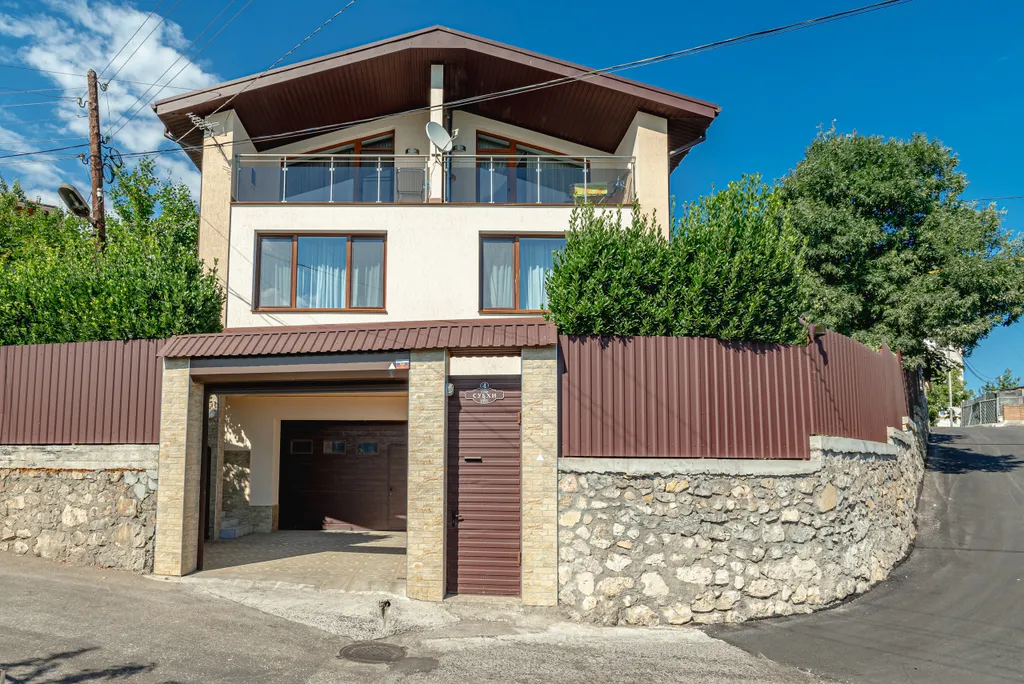 Видовые апартаменты у Царской тропы