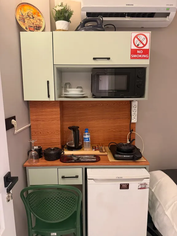 Номер рядом со станцией метро Таксим