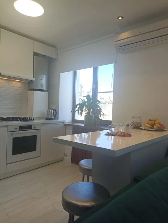 Двушка рядом с ЖД Вокзалом