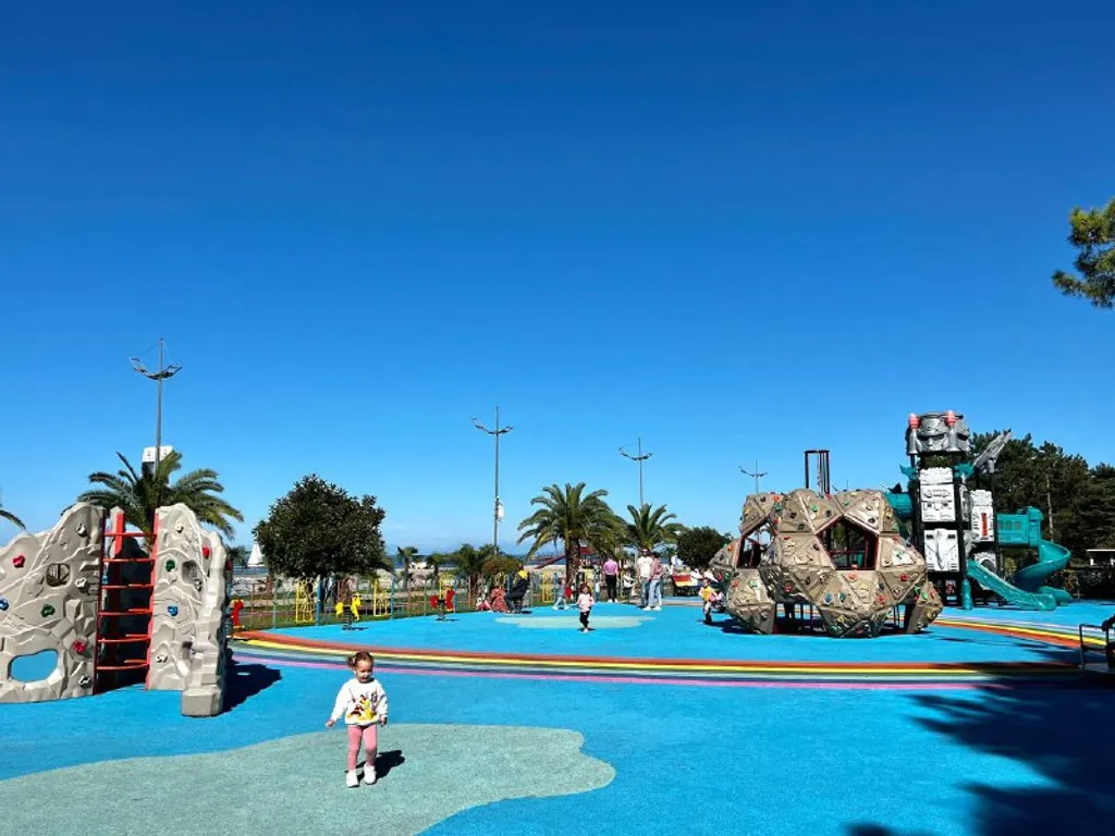 Апартаменты в центре Батуми 100 метров от моря, Porta Batumi Tower