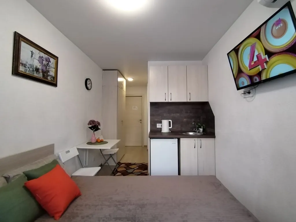 Квартира Уютная студия возле вокзала — аренда посуточно в Владивосток