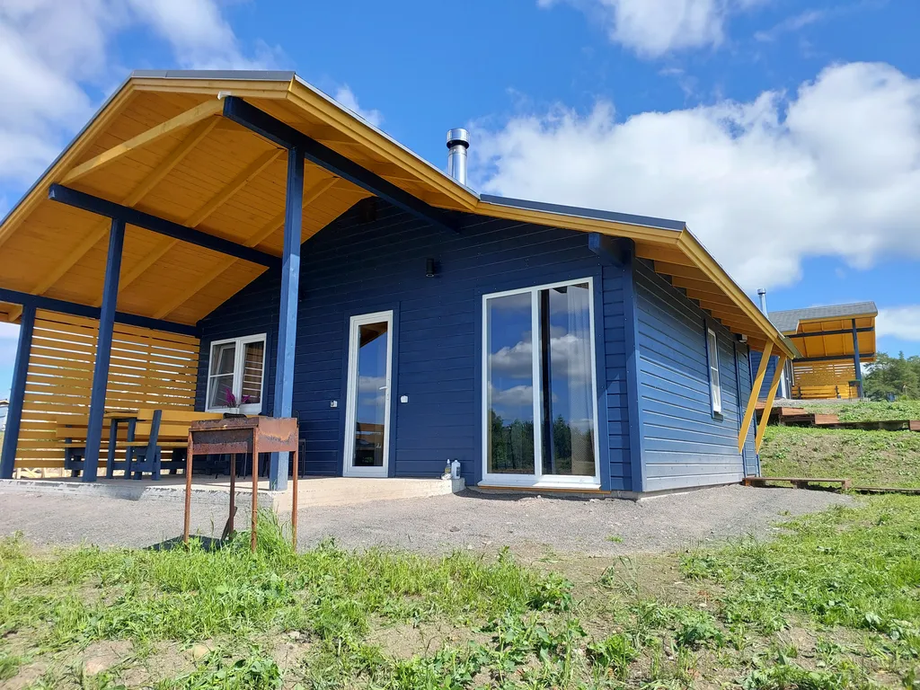 Дом с камином и кондиционером