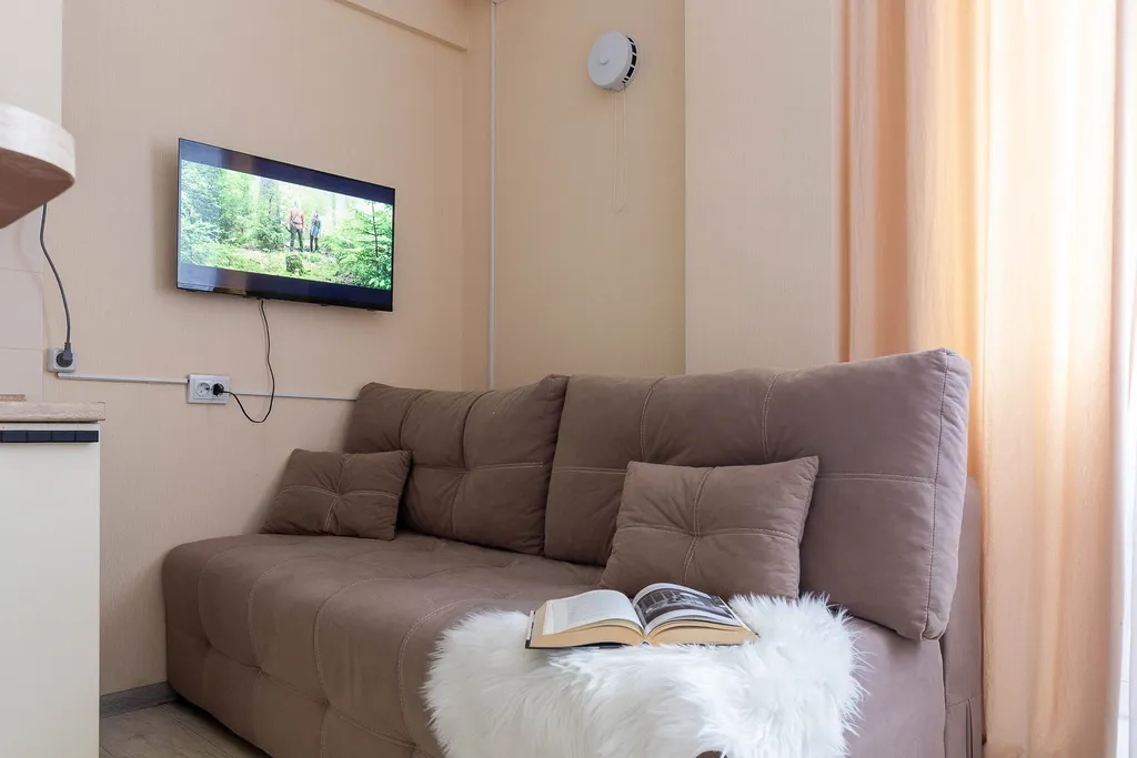 Студия рядом с центром и метро, с кондиционером