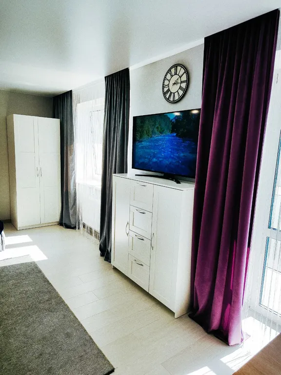 Современная, комфортная квартира-студия в светлых тонах