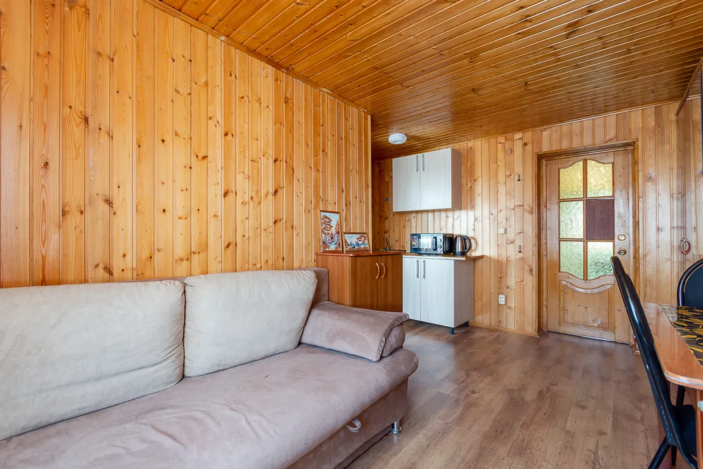 5 местный двухкомнатный номер с кухонной зоной, парковка в подарок