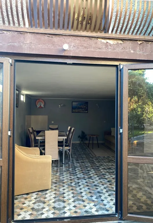 6-комнатный Дом