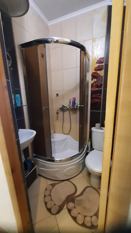 Студия на причале с видом на яхты  и чаек