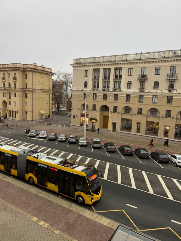 Квартира Двухкомнатная квартира напротив ж/д вокзала и автовокзала. — Минск