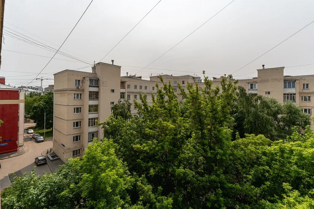 Квартира Квартира в доме-памятнике архитектуры с шикарным балконом — Москва