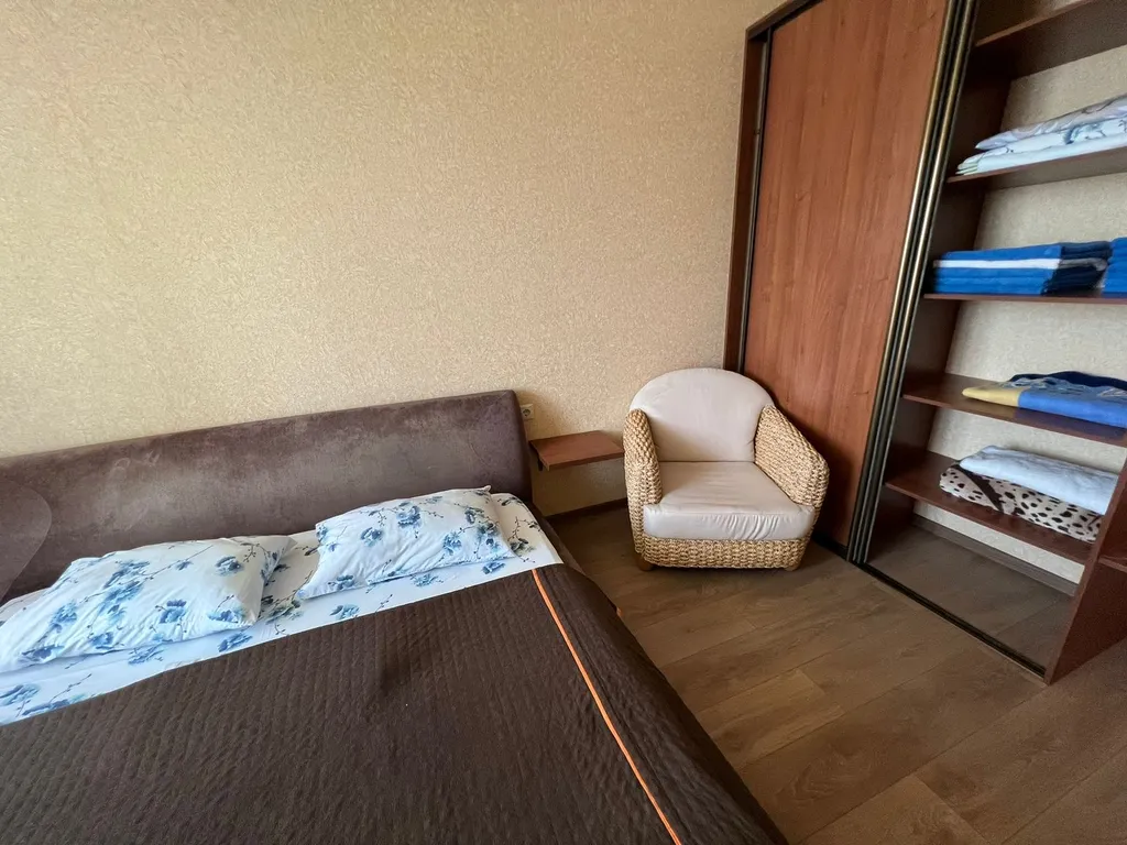 Квартира 4-комнатная Квартира — Геленджик