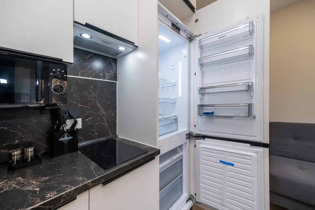 Студия с новым ремонтом и видом на горы