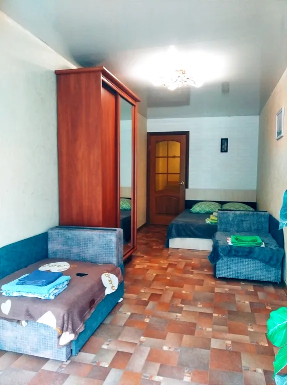 Коттедж Двухэтажный домик с парковкой — Евпатория